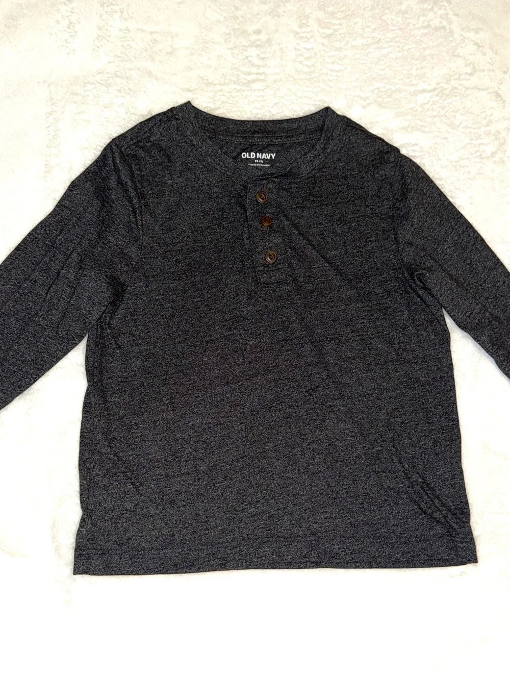 Boys Old Navy Long-Sleeve Henley Tops in Navy and Charcoal (2) size XS size 5